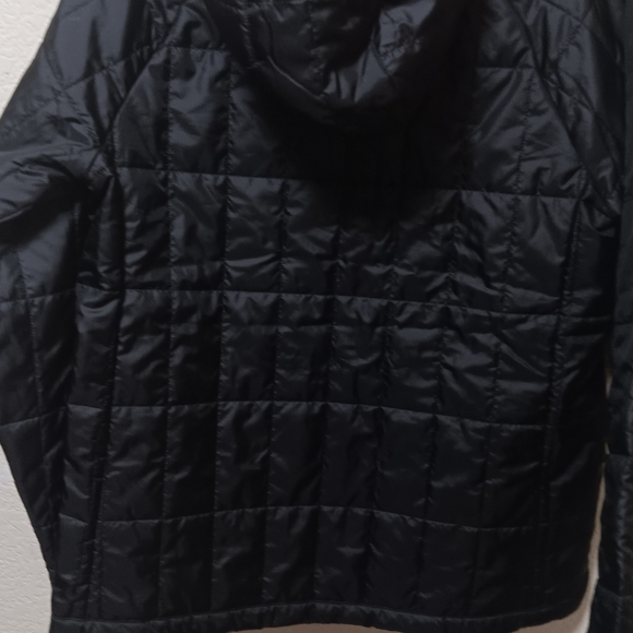 Women's North face quilted, pull overcoat. - Picture 5 of 5